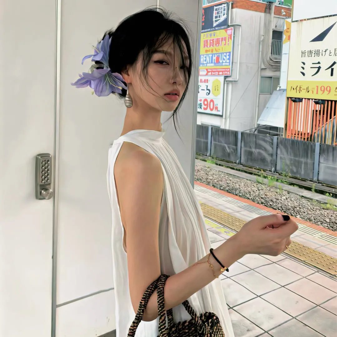 传闻中的女人